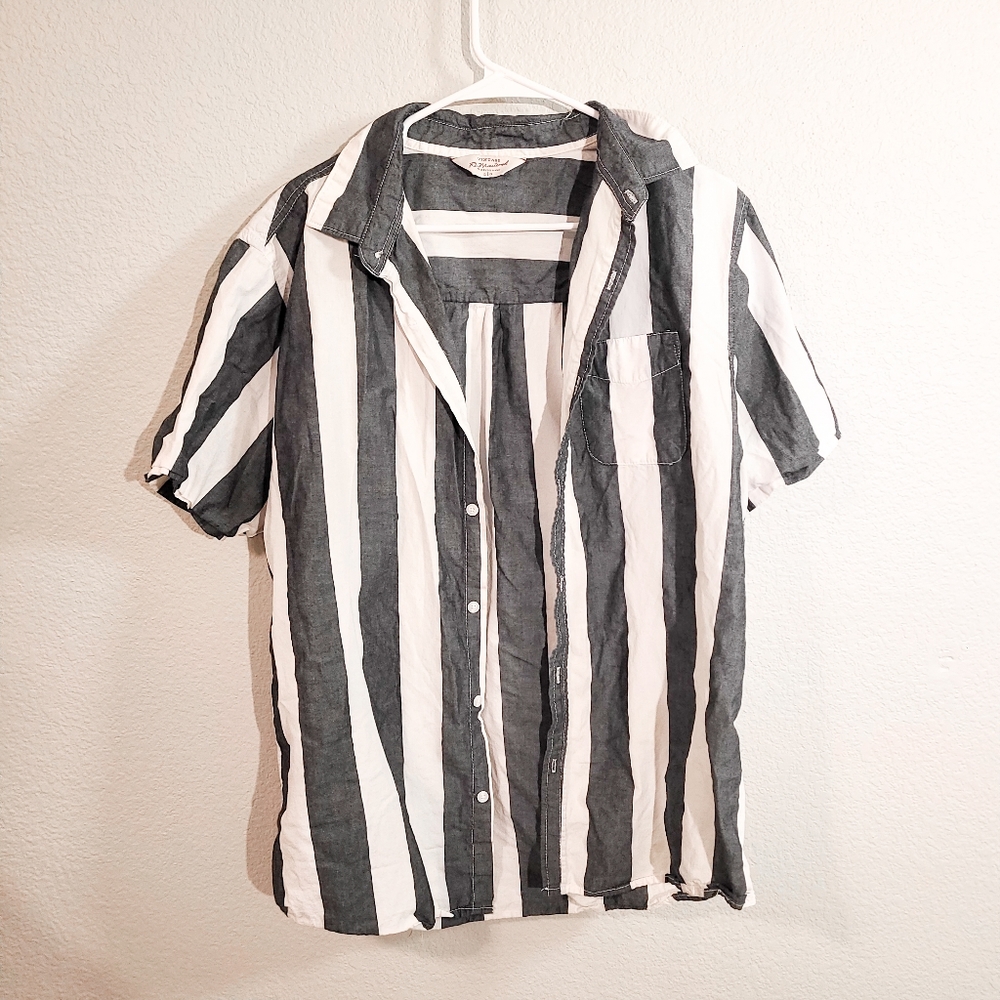 Cotton On Mens Button Down Striped